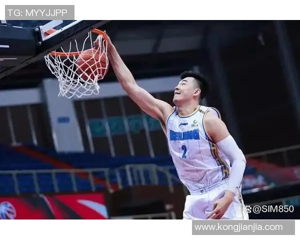 李慕豪:从青涩少年到篮球场上的璀璨明星之路