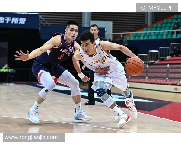 赵岩昊的篮球之路：从青涩少年到CBA明星的成长历程与奋斗故事