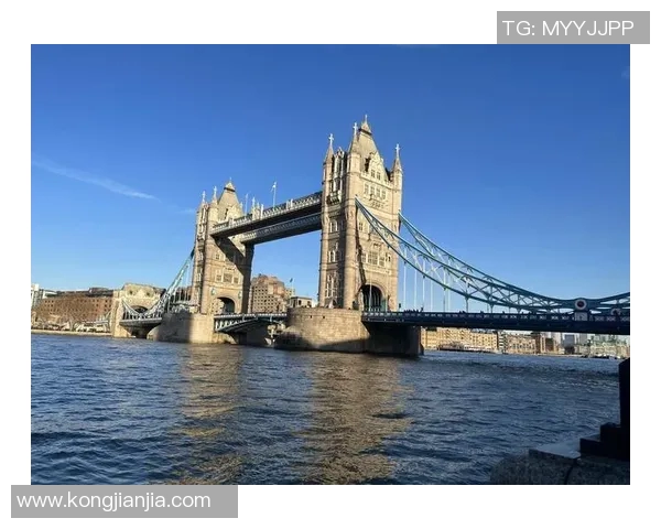 李安:从东方到西方的电影桥梁与文化交融的传奇旅程
